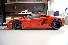 Ferrari F40 pocher 1/8 tribute-pocher_aventador.jpg