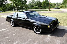 Revell Monogram buick grand national-229999_front_3-4_web.jpg