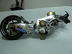 MOTO- Suzuki Ecstar GSX-RR-p1060410.jpg