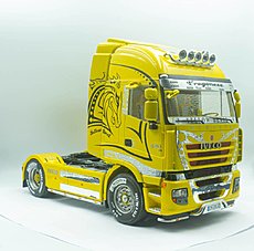 Italeri Iveco Stralis Yellow Devil-dsc00794.jpg