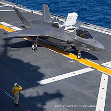 [aereo] f-35a lightning ii - tamiya 1/48-06b.jpg