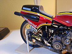 suzuki rg 500 protar 1:9-rear-1.jpg