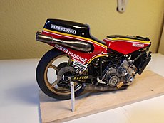 suzuki rg 500 protar 1:9-rg-500-rear-3.jpg