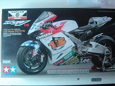 [MOTO] LCR honda rc211v '06-scatola.jpg