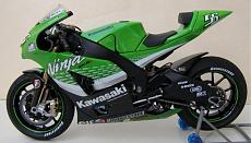 [MOTO] Kawa Zxrr (finita) e Suzuki RGV500-p5264374.jpg