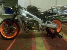 Tamiya Honda rc211v Valencia '03 1:12-ghggj.jpg