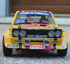 (Italeri) Fiat 131 abarth "Ren Calberson"-p1070133.jpg