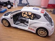 [AUTO] Peugeot 207 S2000 IRC scala 1/24-p1020587.jpg