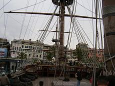 Galeone pirata di Genova-12100965.jpg